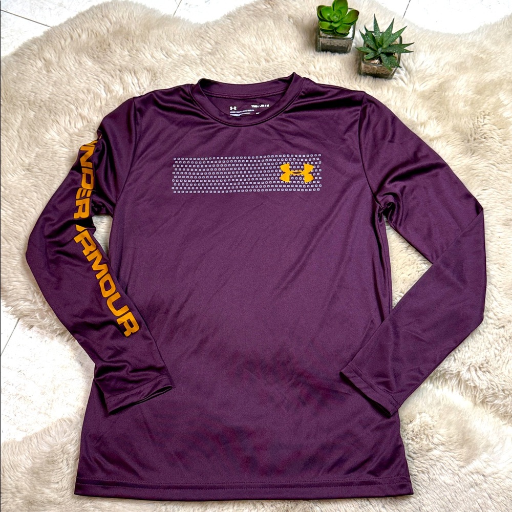 Under Armour Heat Gear Long Sleeve Performance Shirt Burgundy Youth M